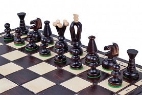 Dřevěné královské šachy