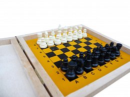 Magnetické mini šachy v dřevěné krabičce